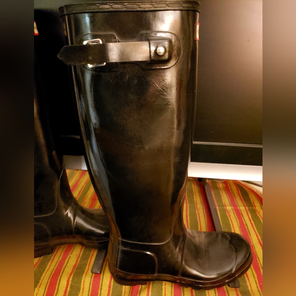 Hunter- tall black boots size 8